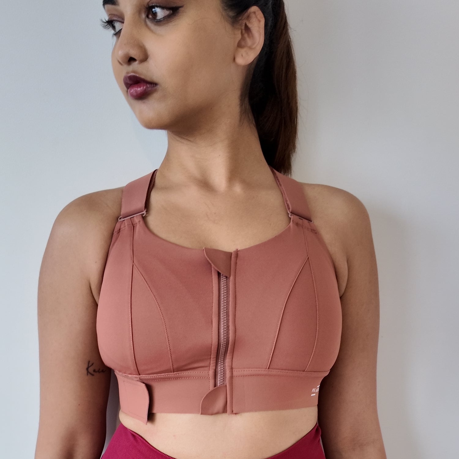 Front Zip High Impact Bra With Adjustable Chest Strap