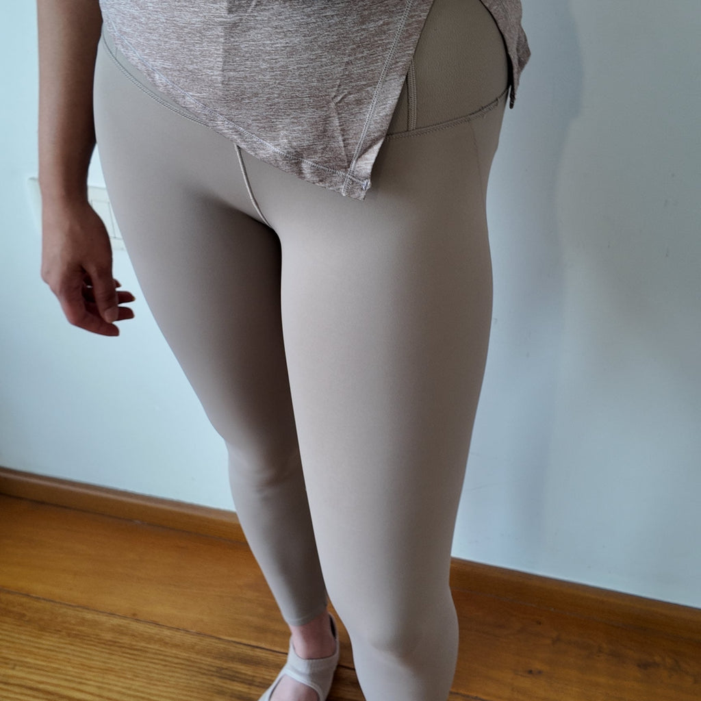 Leggings With Front Zip