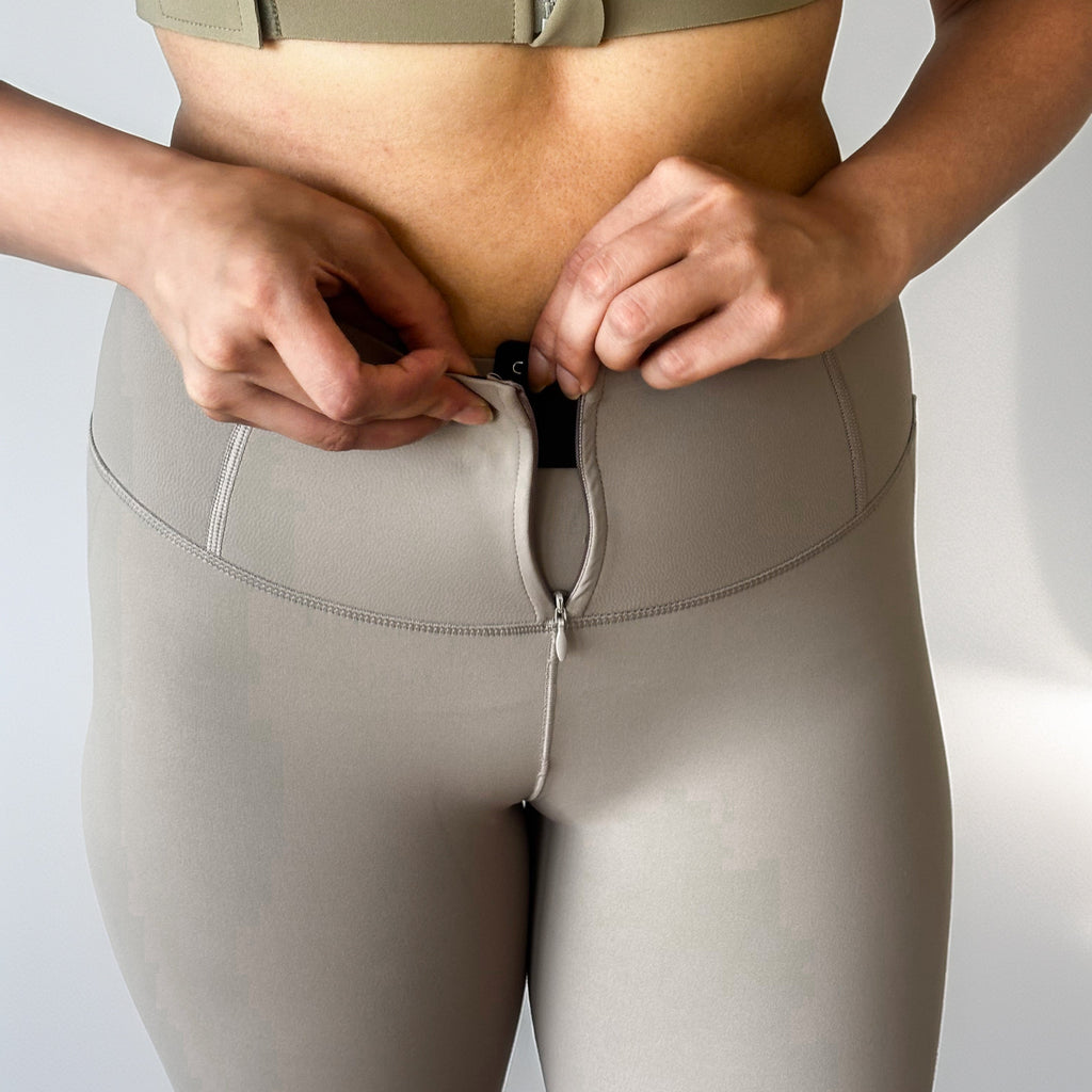 Leggings With Front Zip