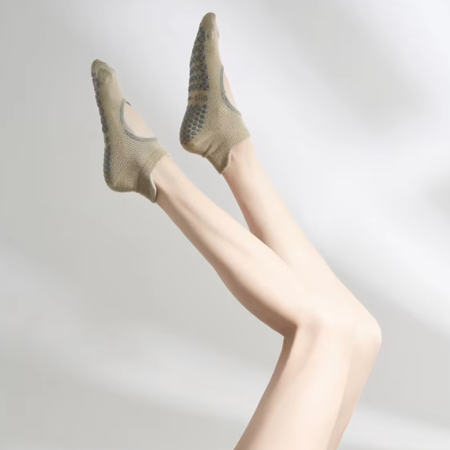 Closed Toe Grip Socks