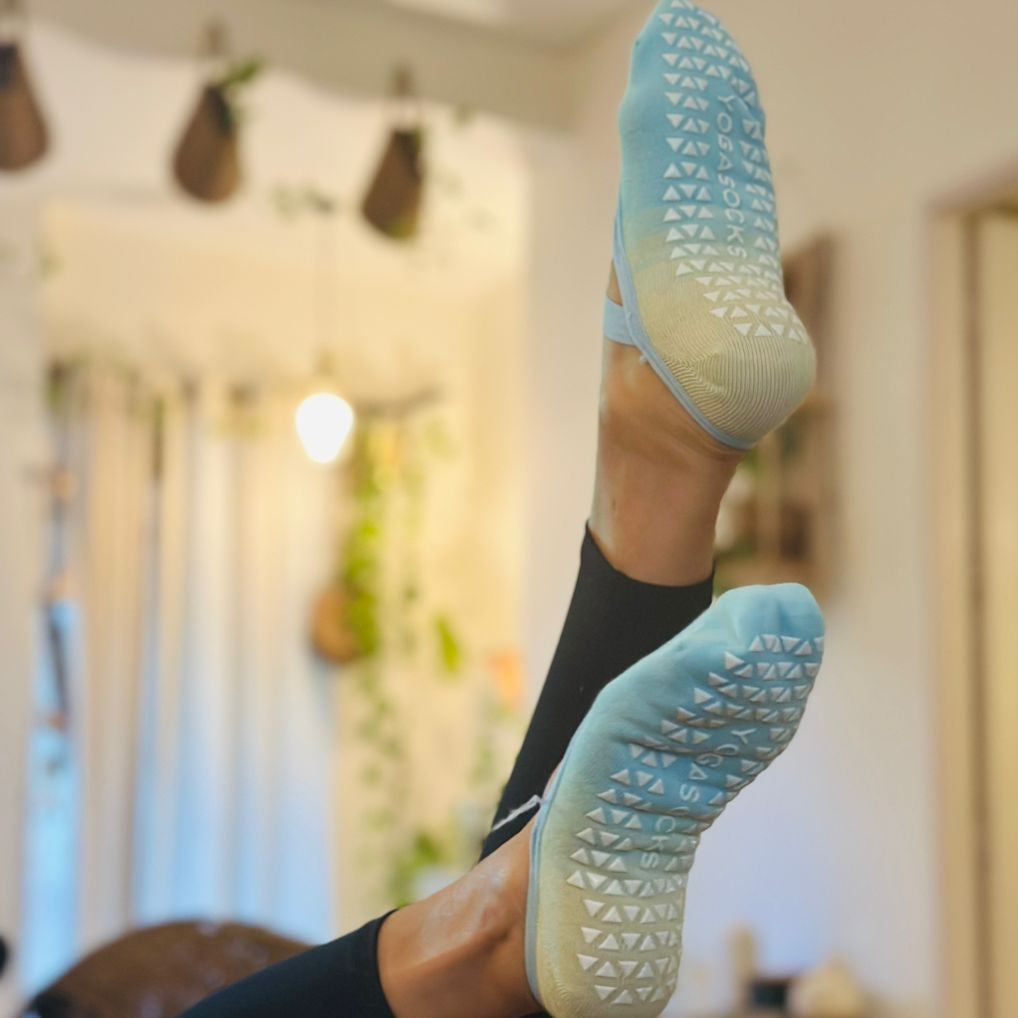 Two-Toned Ombré Grip Socks