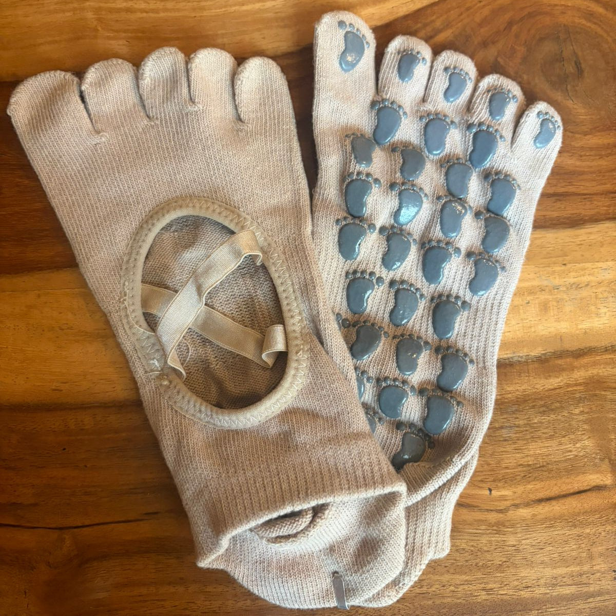 Grip Socks With Front Straps- Closed Five Fingers